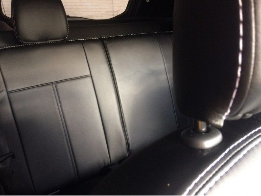 Авточехлы на Nissan Terrano