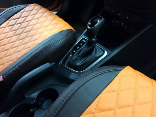 У вас другая модель авто? Авточехлы пошить сможем!