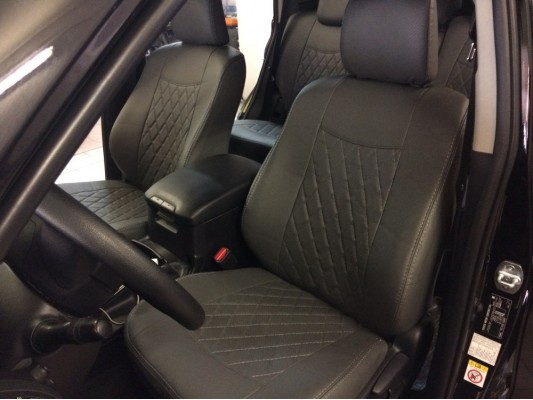 Авточехлы на Toyota Land Cruiser Prado 150
