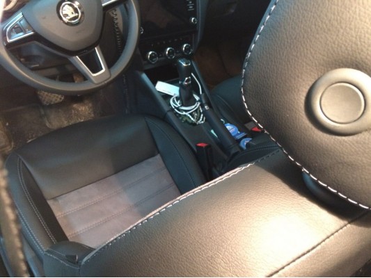 Каркасные авточехлы на Skoda Octavia A7 FL